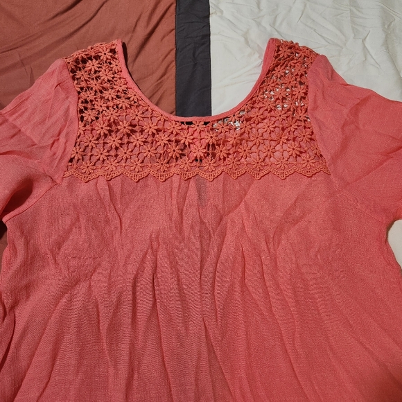 Women's flowy summer top - Picture 4 of 6